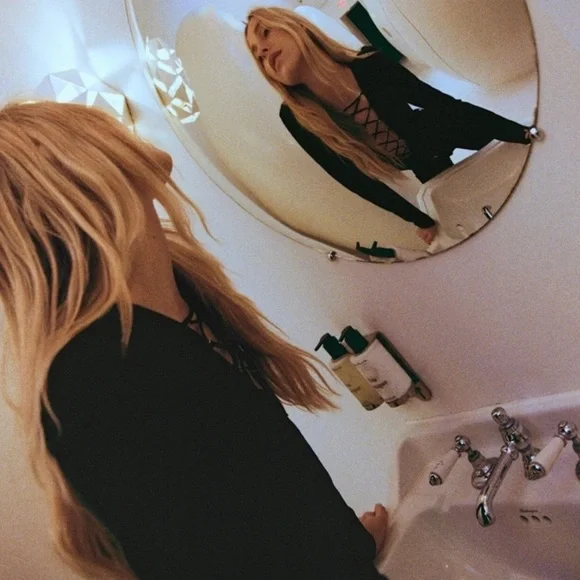 Blogger’s Favorite 🤩 Zara Black Lace-Up Front Eyelet Bodysuit - Picture 6 of 10